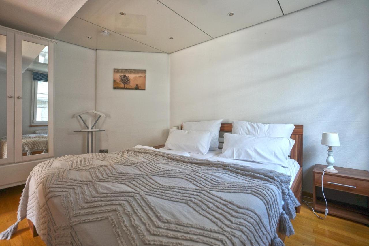 Loft13 Traumhafte Wohnung Mit Terrasse Fuer 8 Gaeste Моншау Экстерьер фото